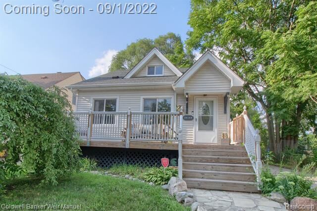 Property Photo: 24146 Oxford Street MI 48124