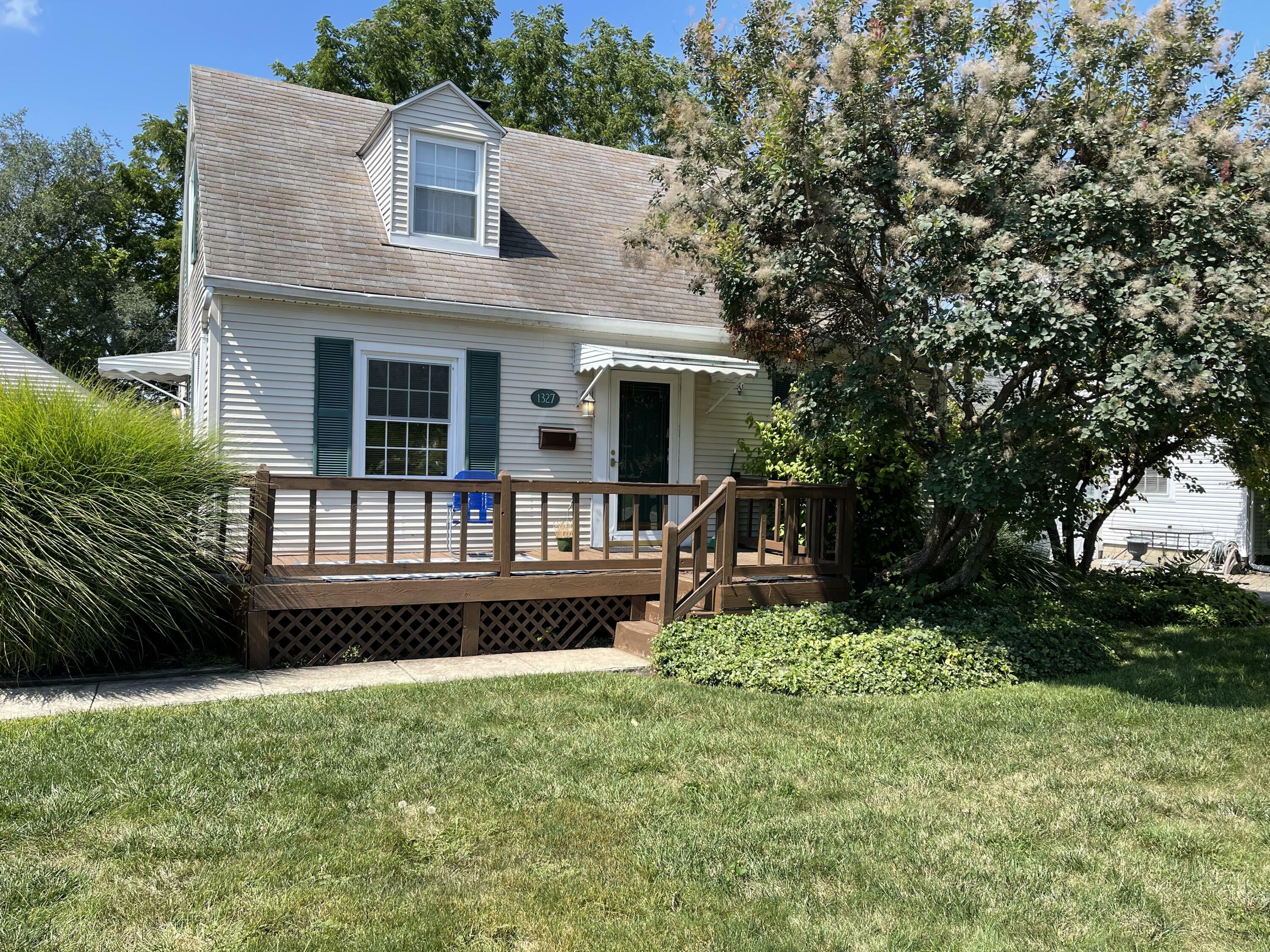 Property Photo:  1327 Crestview Drive  OH 45504 