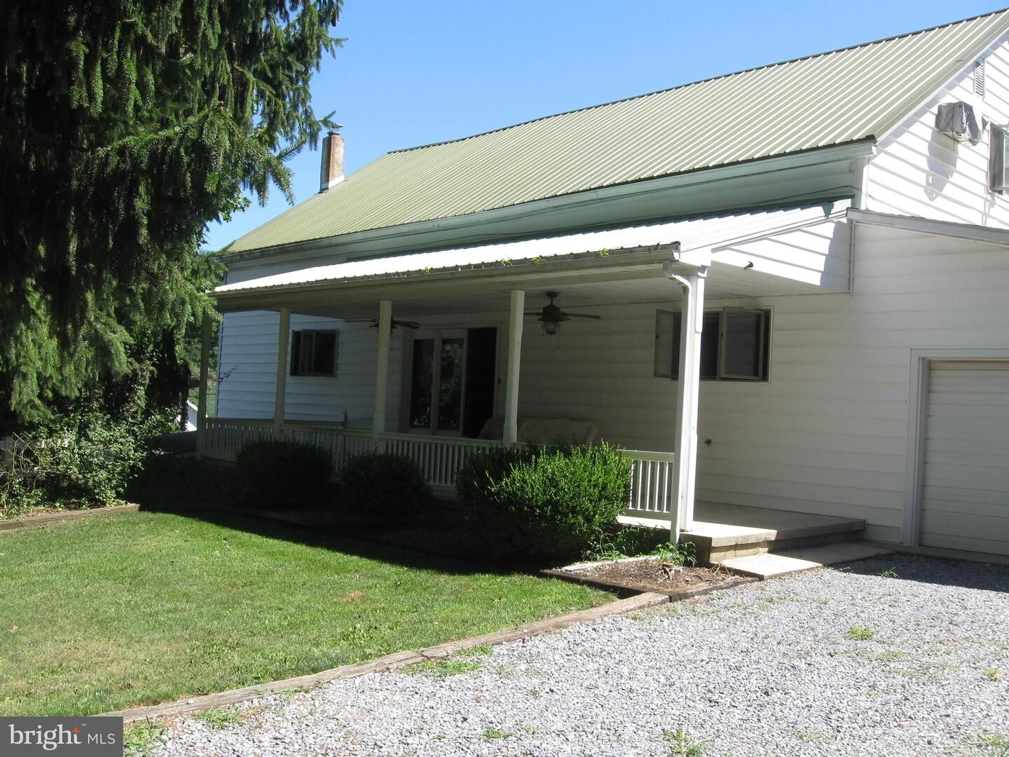 Property Photo: 552 Molasses Hill Rd PA 19506