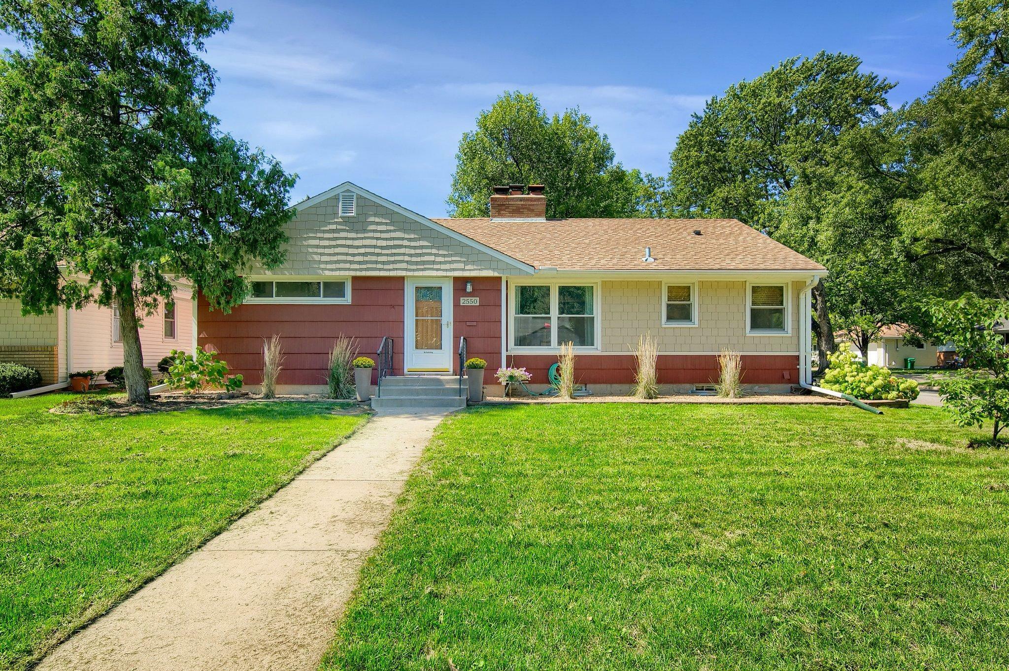 Property Photo: 2550 Webster Avenue S MN 55416