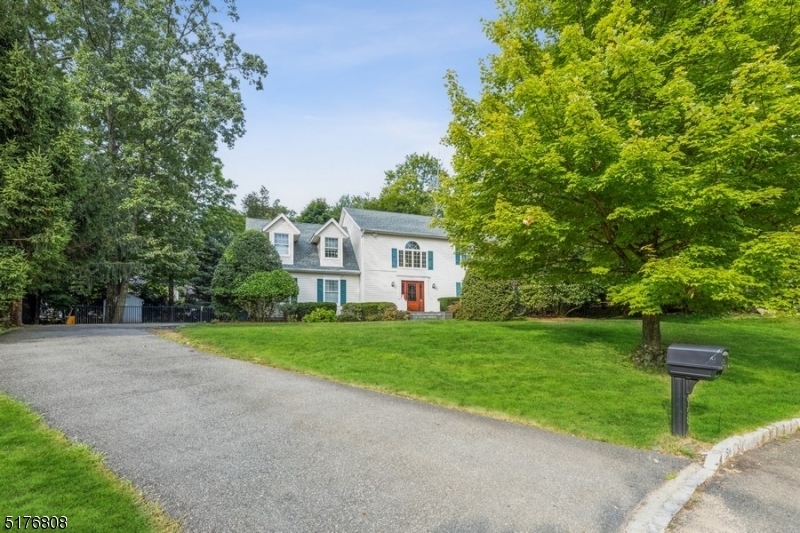 Property Photo:  958 Blue Hill Ter  NJ 07417 