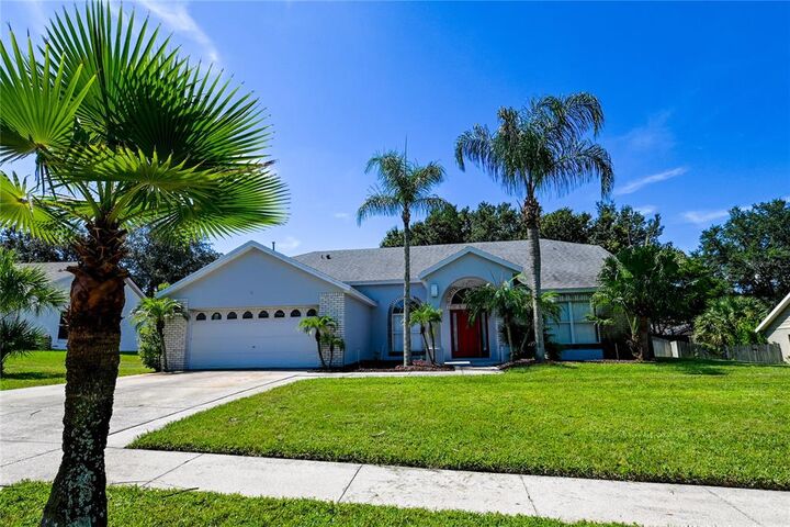 Property Photo:  14818 Spruce Pine Lane  FL 34711 