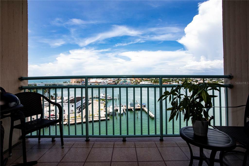 Property Photo:  1 Key Capri 711W  FL 33706 