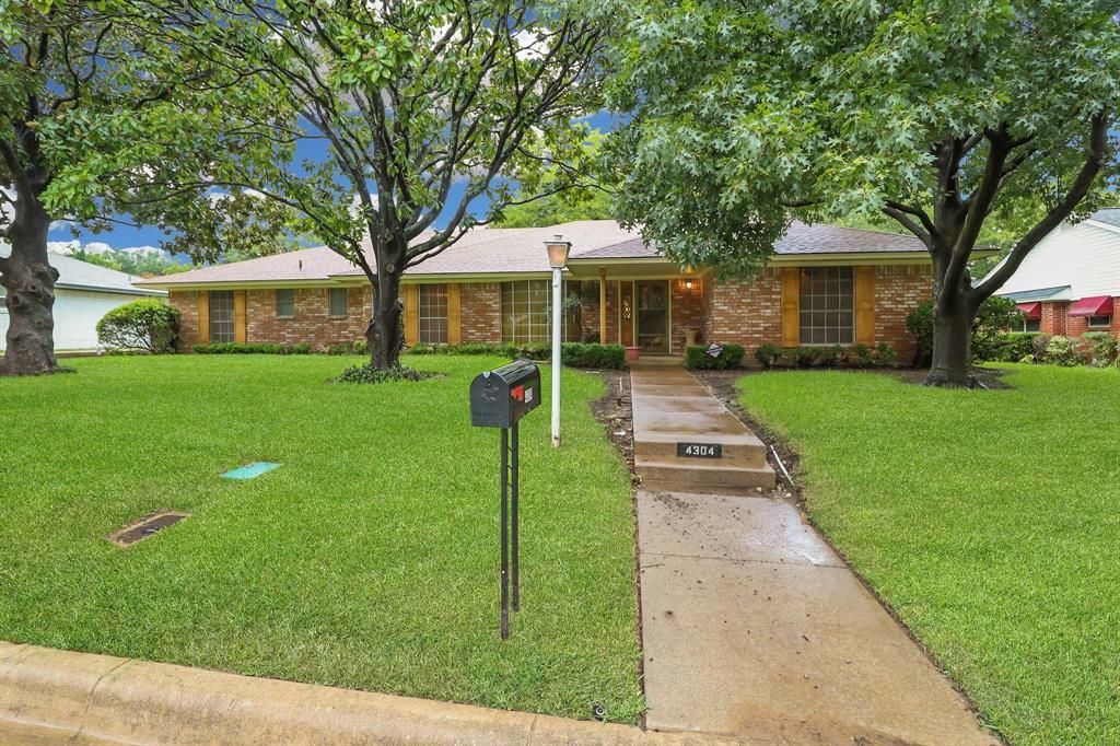 Property Photo:  4304 Balboa Drive  TX 76133 