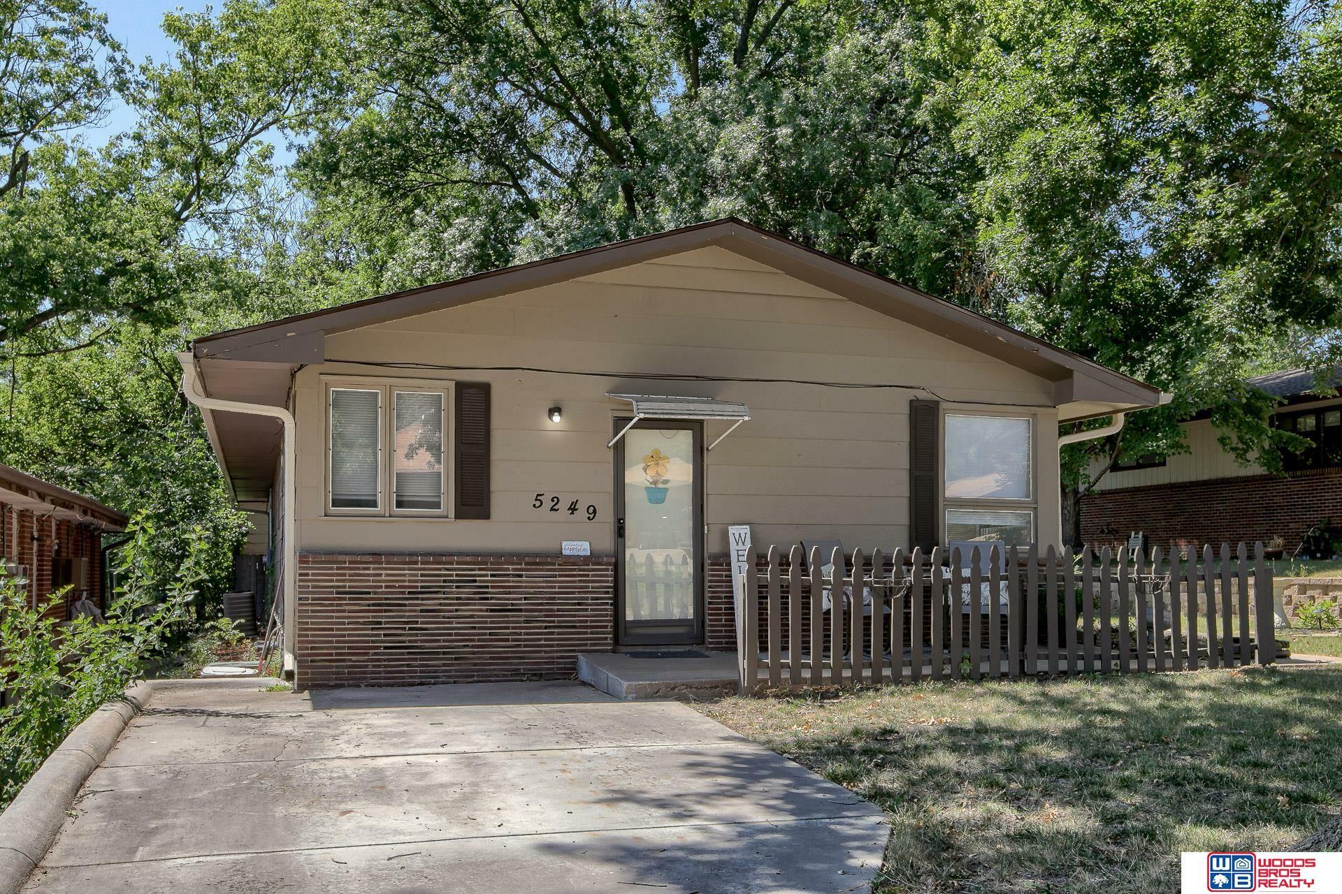 Property Photo:  5251 Prescott  NE 68506-5436 