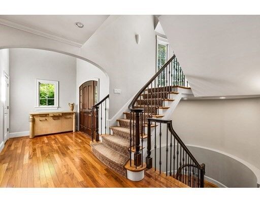 Property Photo: 17 Burdean Rd MA 02459