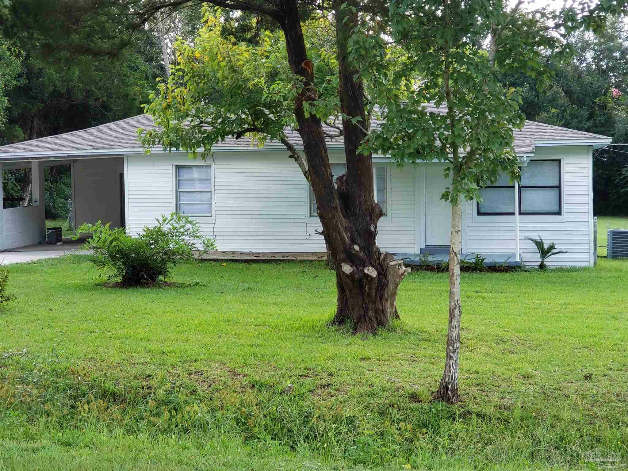 Property Photo:  7280 Lockhart St  FL 32526 