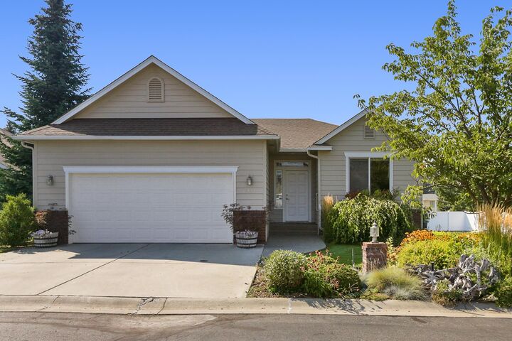 6202 S Smith Ln  Spokane WA 99223 photo