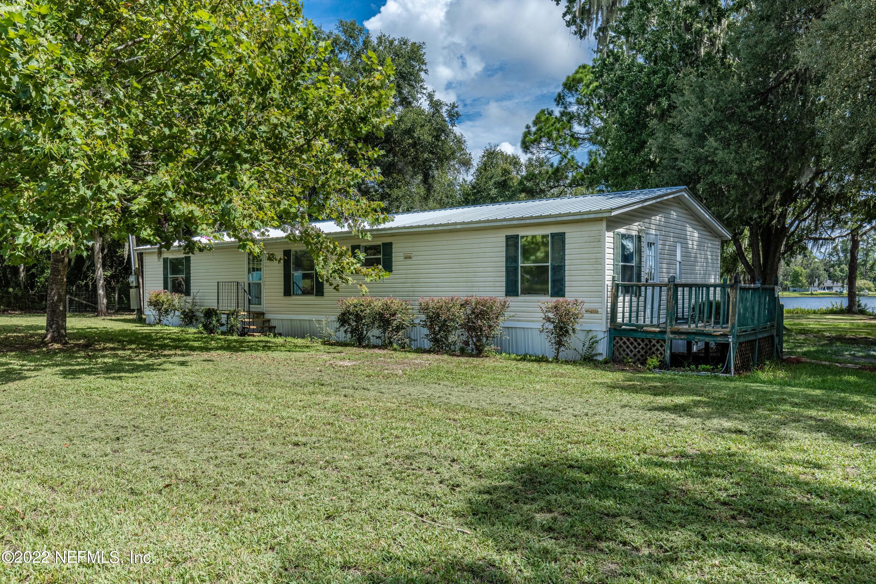 Property Photo: 110 Mangels Drive FL 32148