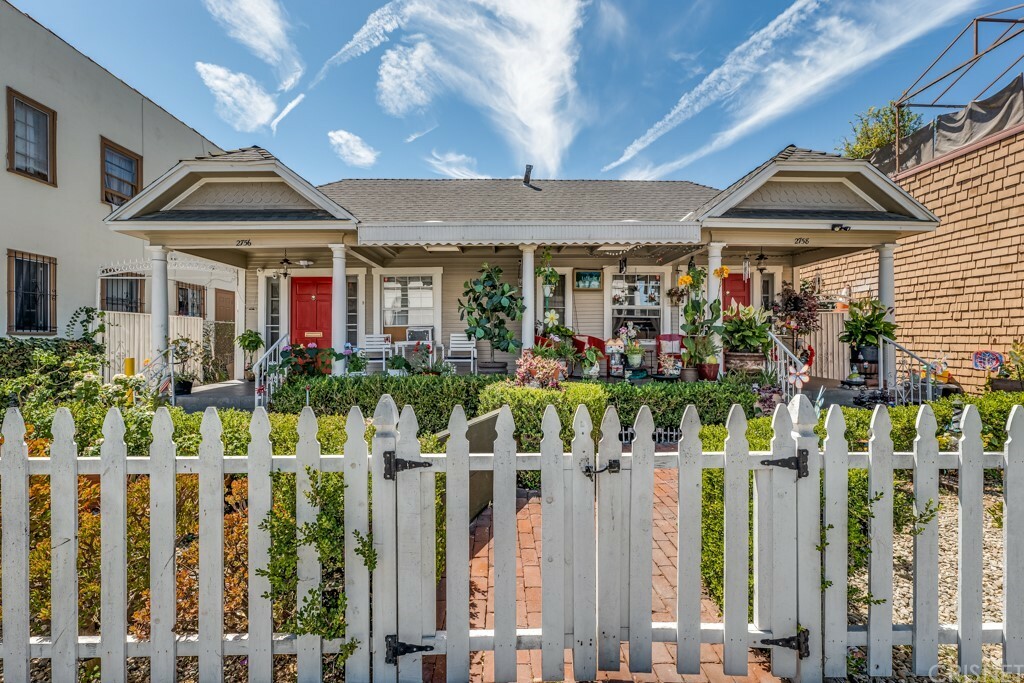 2756 15th W  Los Angeles CA 90006 photo