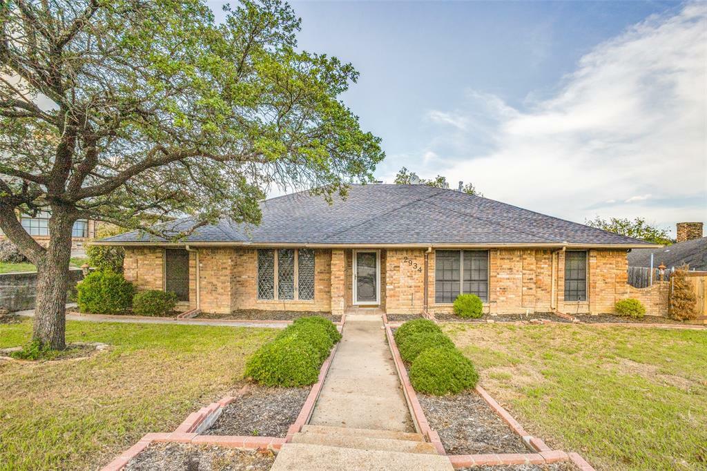 Property Photo: 2934 Apple Valley Drive TX 75043