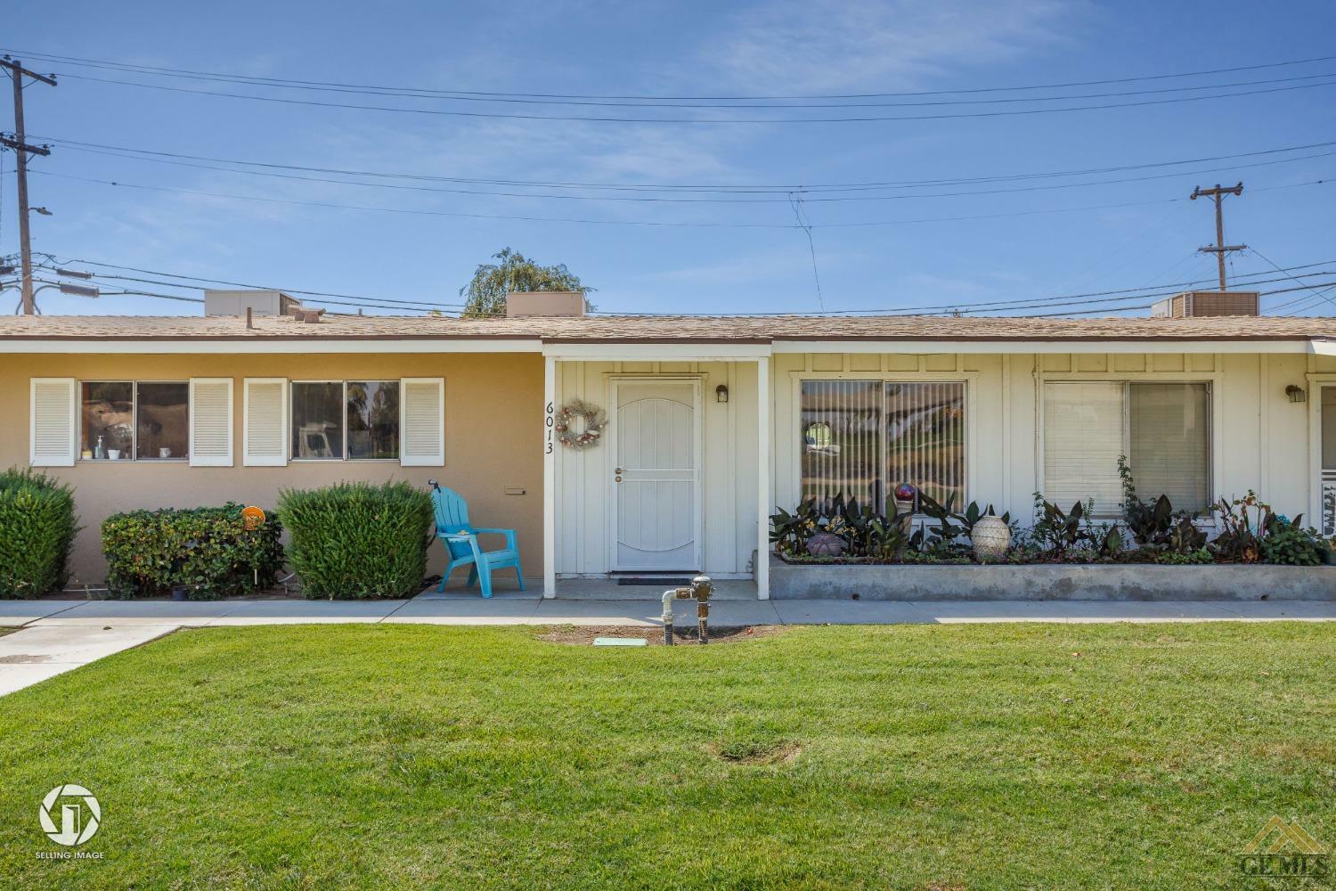 Property Photo:  6013 Sundale Avenue  CA 93309 