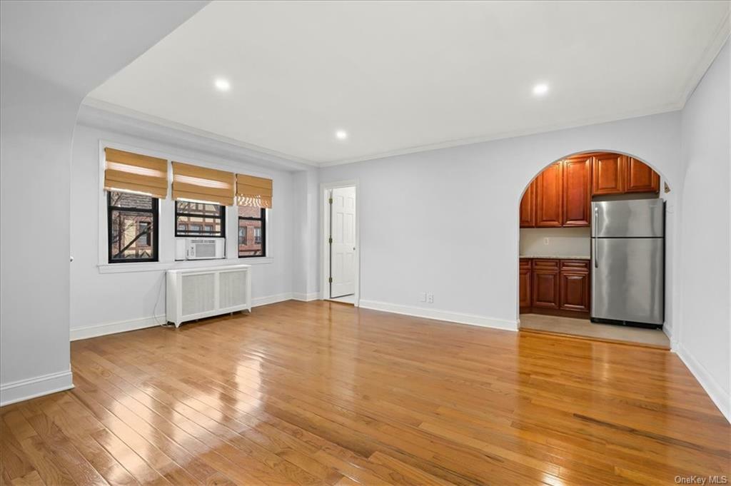 Property Photo:  604 Tompkins Avenue E15  NY 10543 