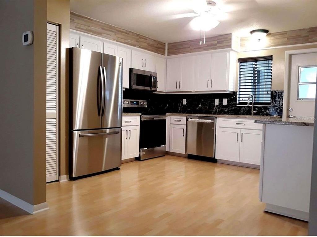Property Photo:  3112 Spinks Road  FL 33870 