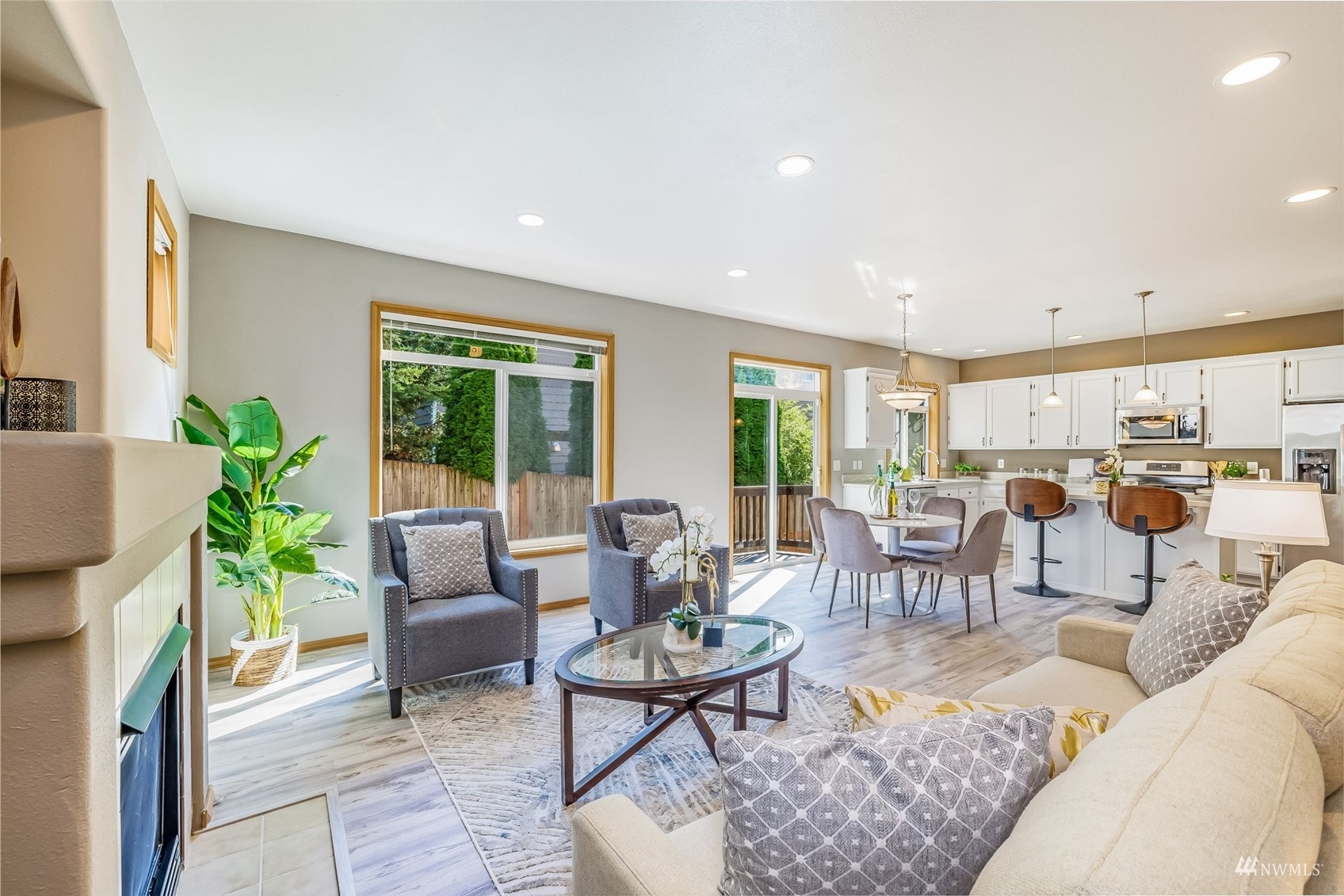 Property Photo: 3916 147th Street SW E WA 98087