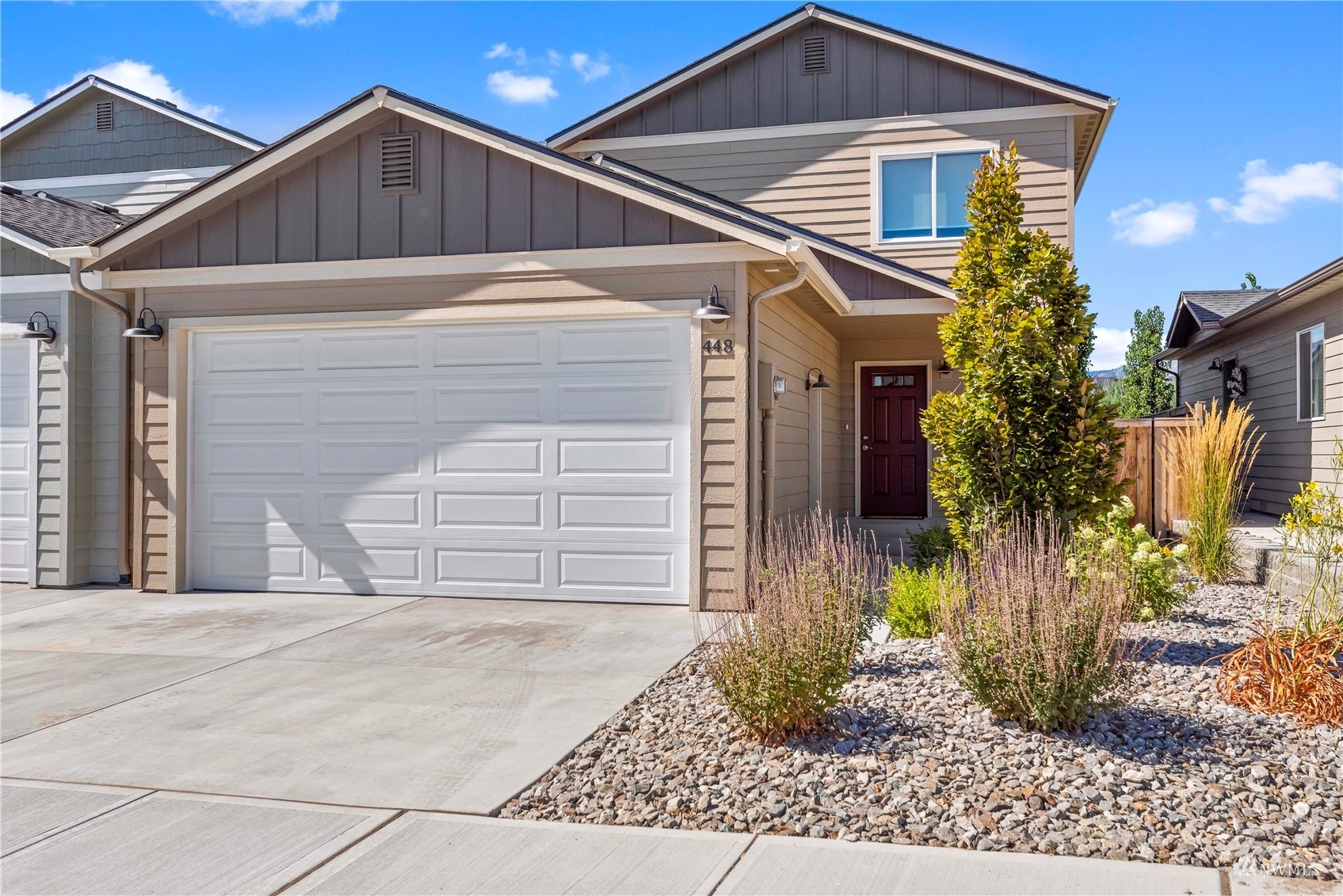 Property Photo:  448 S Kansas Loop  WA 98802 