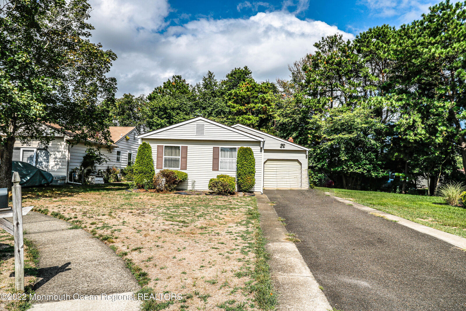 Property Photo:  18 Maison Way  NJ 08757 