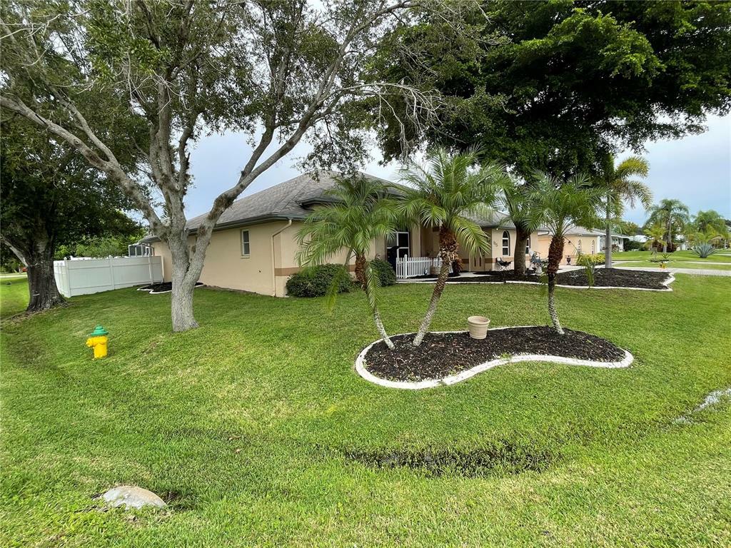 Property Photo: 115 Hannah FL 33954