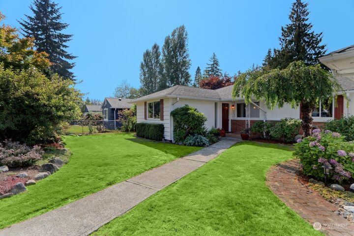 Property Photo: 23102 83rd Avenue W WA 98026