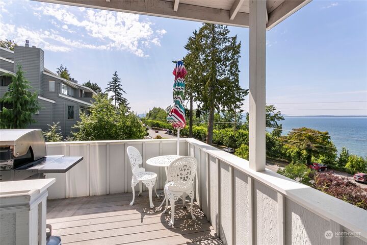 Property Photo:  227 S State Street B  WA 98225 