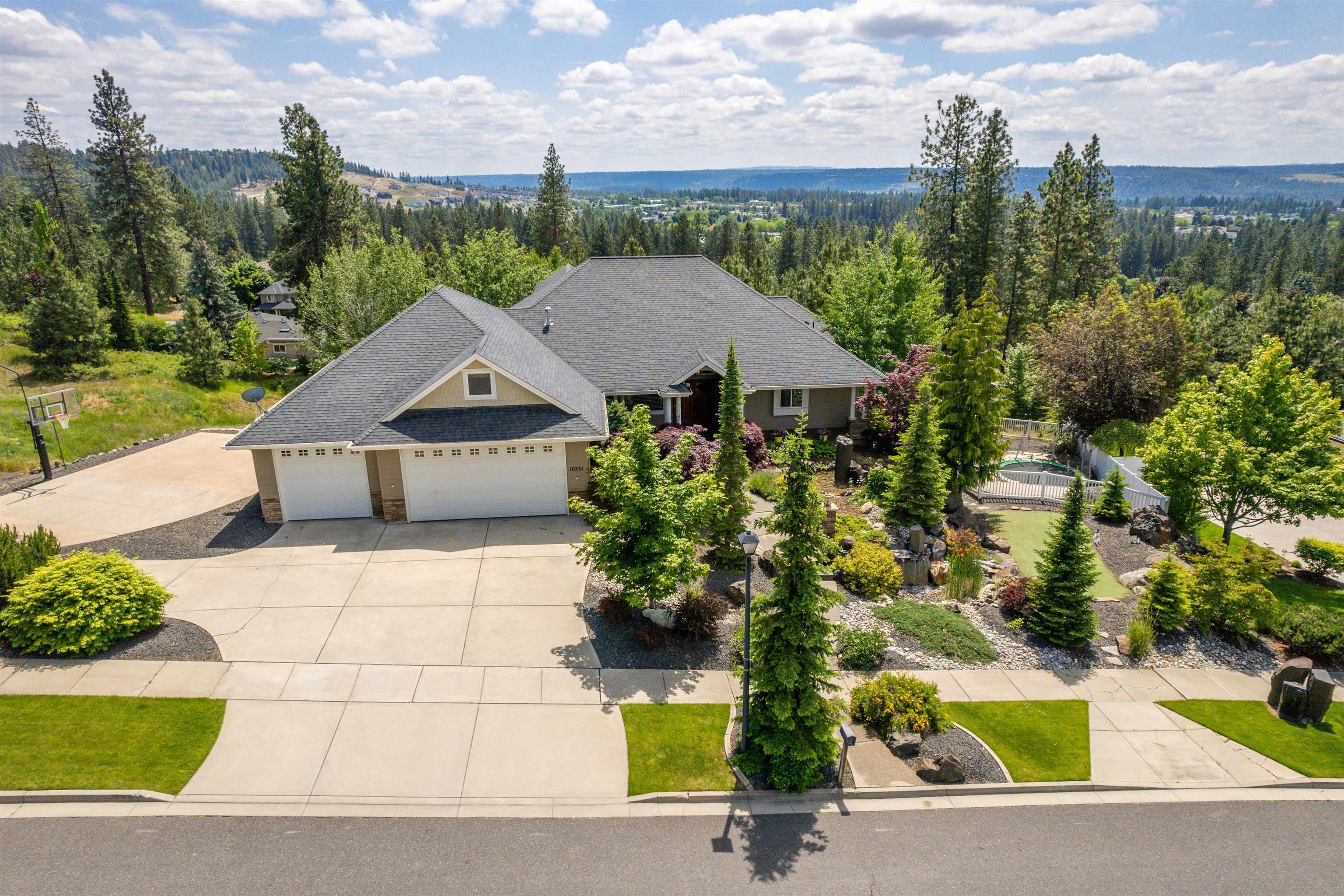Property Photo:  10331 N Prairie Dr  WA 99208 