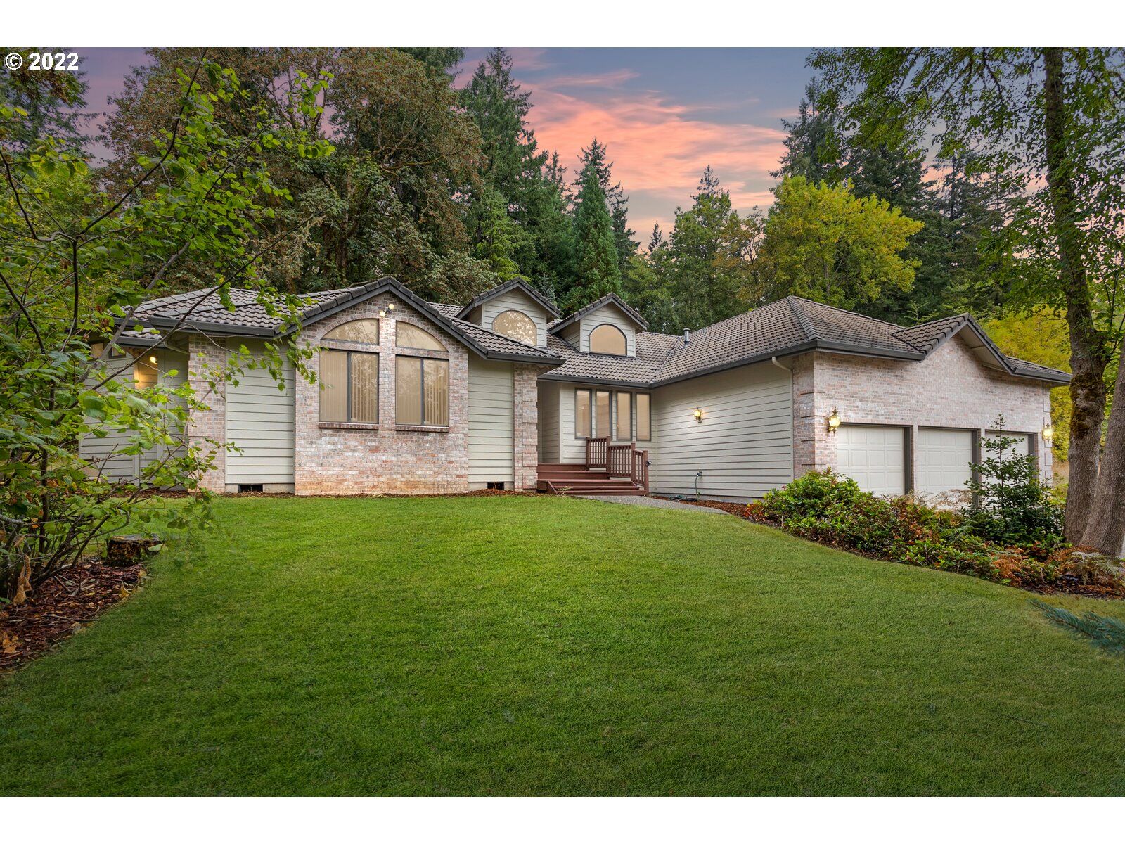 Property Photo:  15918 NE 249th St  WA 98604 