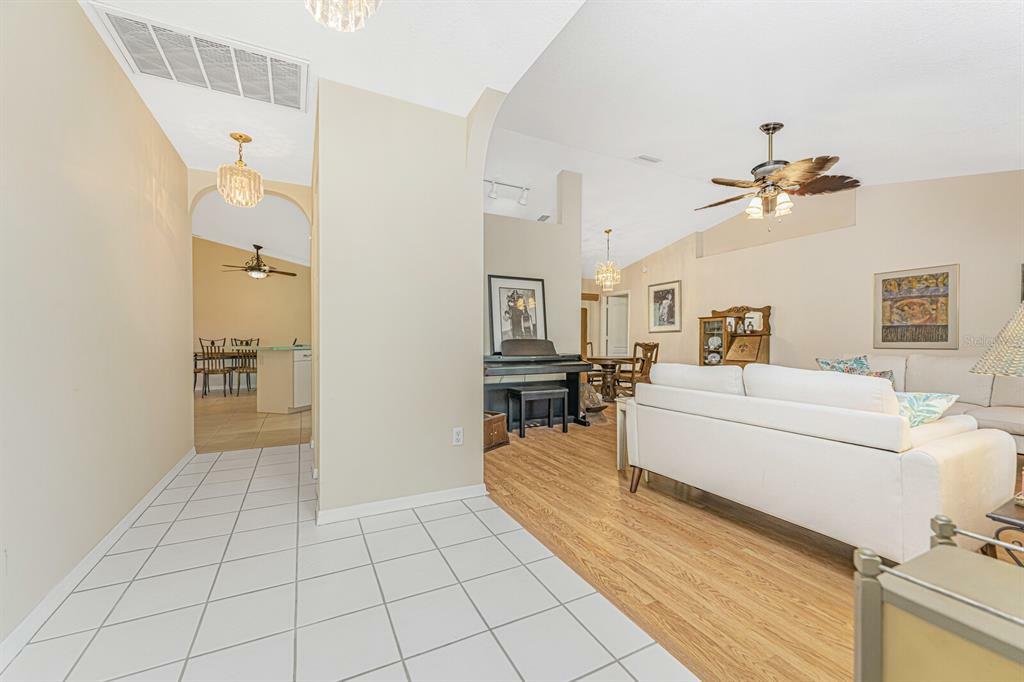 Property Photo:  6170 Spinnaker Blvd  FL 34224 