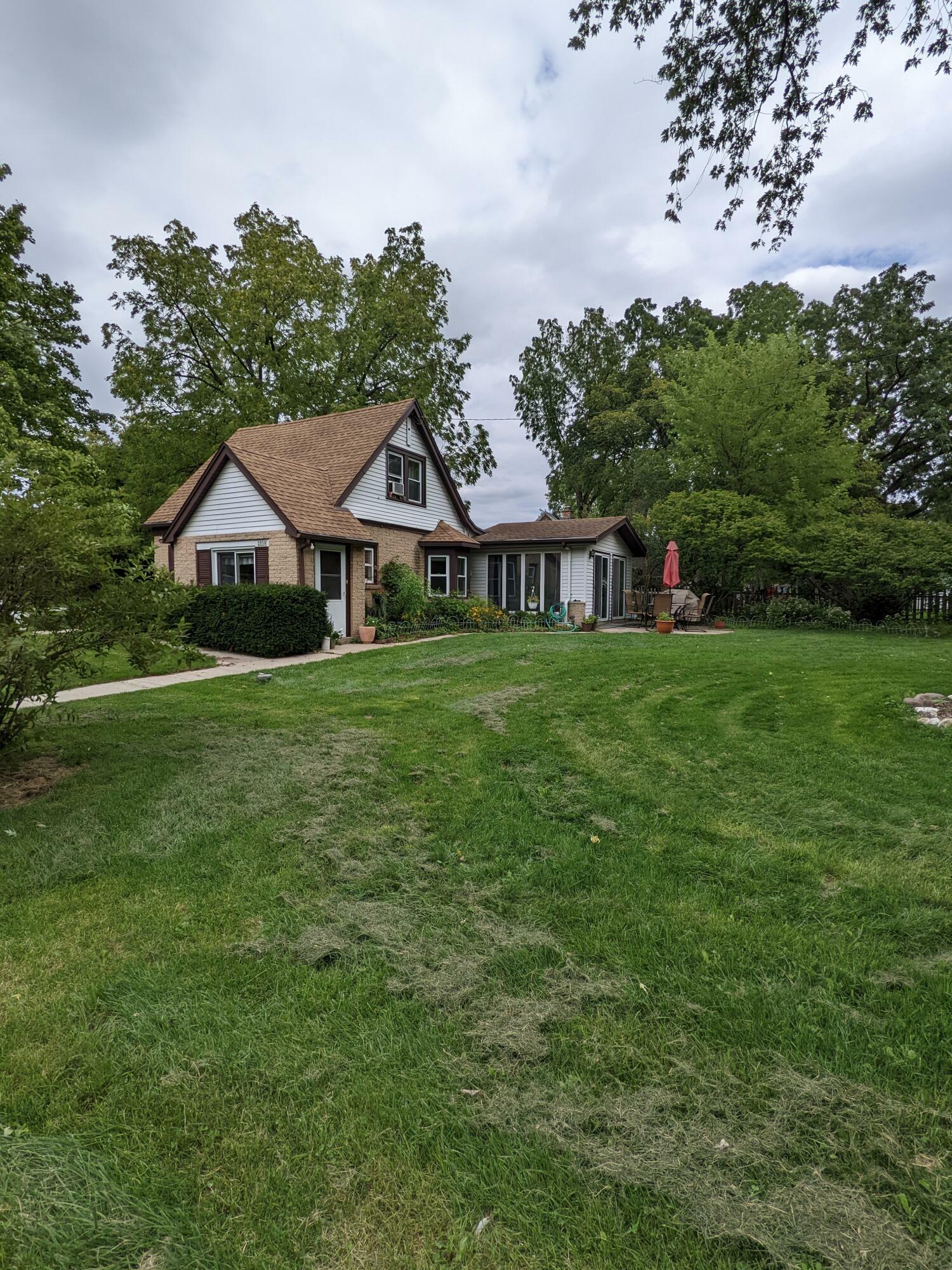 Property Photo: 2050 Lilly Rd WI 53122