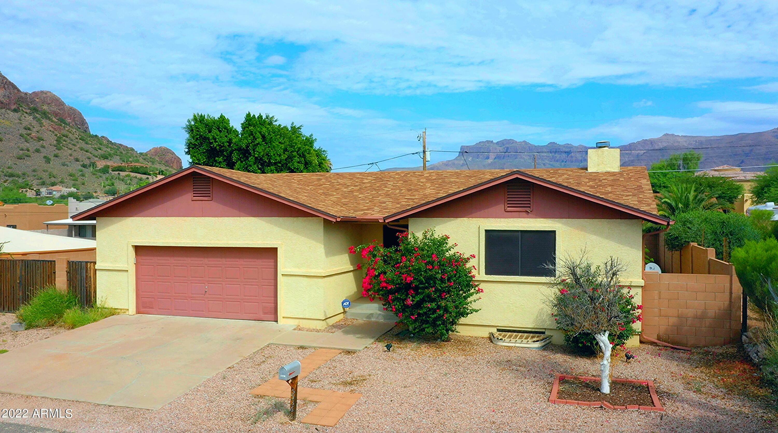Property Photo: 5536 S Sage Way AZ 85118