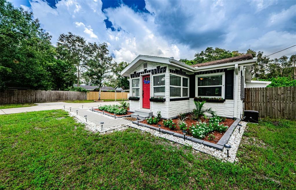 Property Photo:  12331 Woodleigh Avenue  FL 33612 
