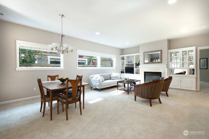 Property Photo:  1714 NW 195th Street 5  WA 98177 