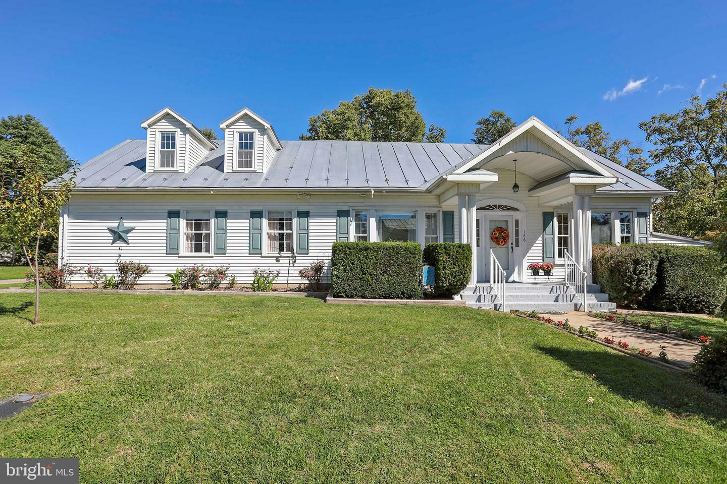 Property Photo: 166 Shannon Avenue VA 22842