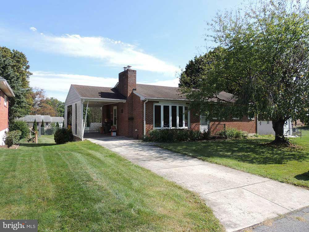 Property Photo:  512 Vernon Avenue  PA 17109 