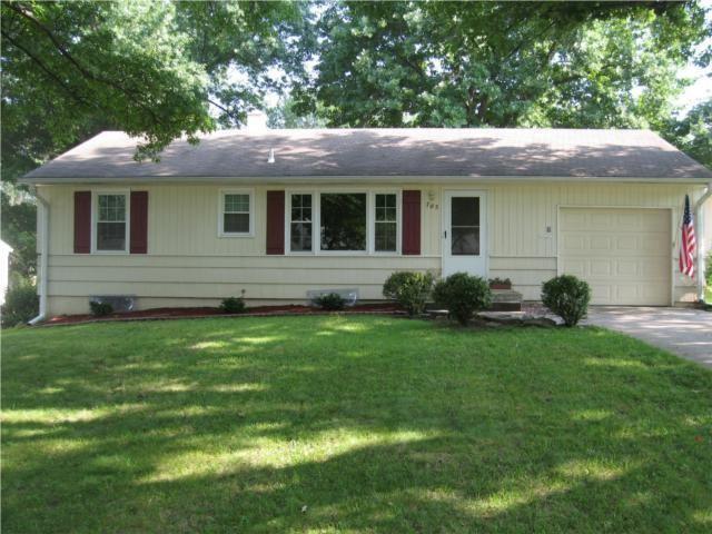 Property Photo: 705 W 91st Street MO 64114