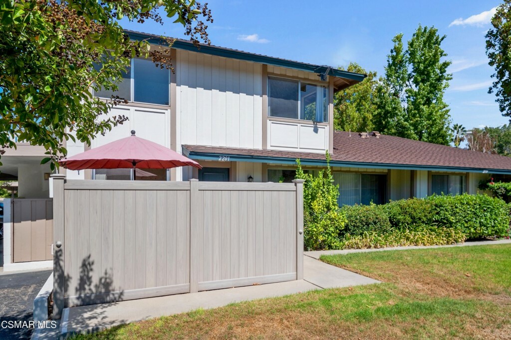 Property Photo:  2201 Sonoma Court  CA 91362 