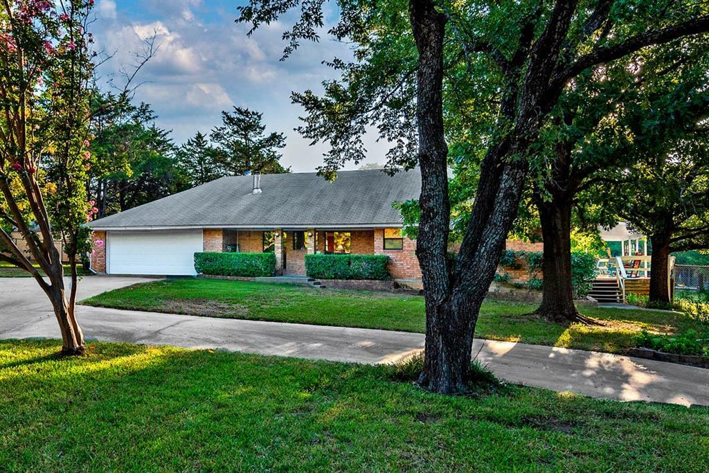 Property Photo:  621 Lucky 13 Road  TX 75076 