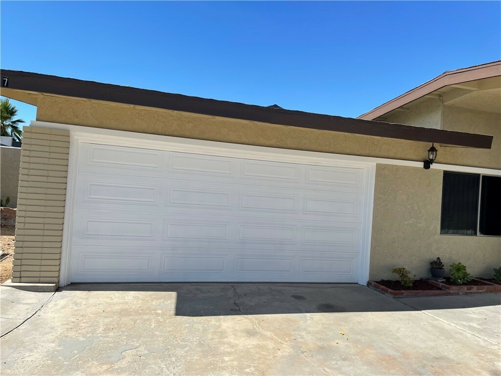 Property Photo: 14157 Wimbleton Drive CA 92395