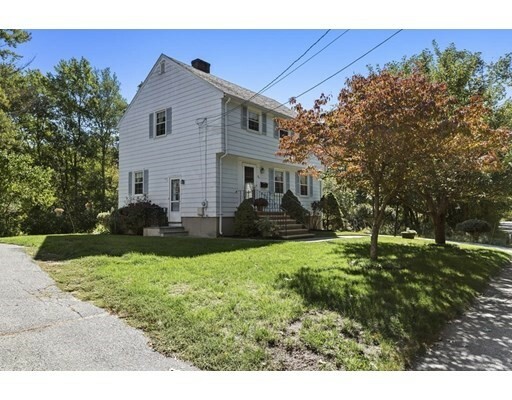Property Photo: 84 Willow St MA 01867