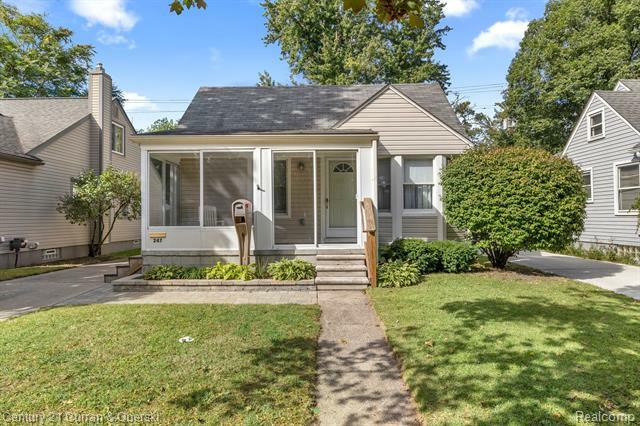 Property Photo:  247 Farmdale Street  MI 48220 