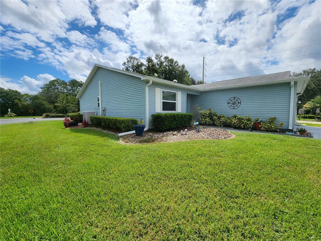 Property Photo:  32218 Sweet Briar Court  FL 34748 