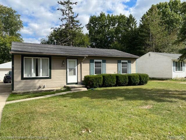 Property Photo: 6023 S Mohawk Avenue MI 48197