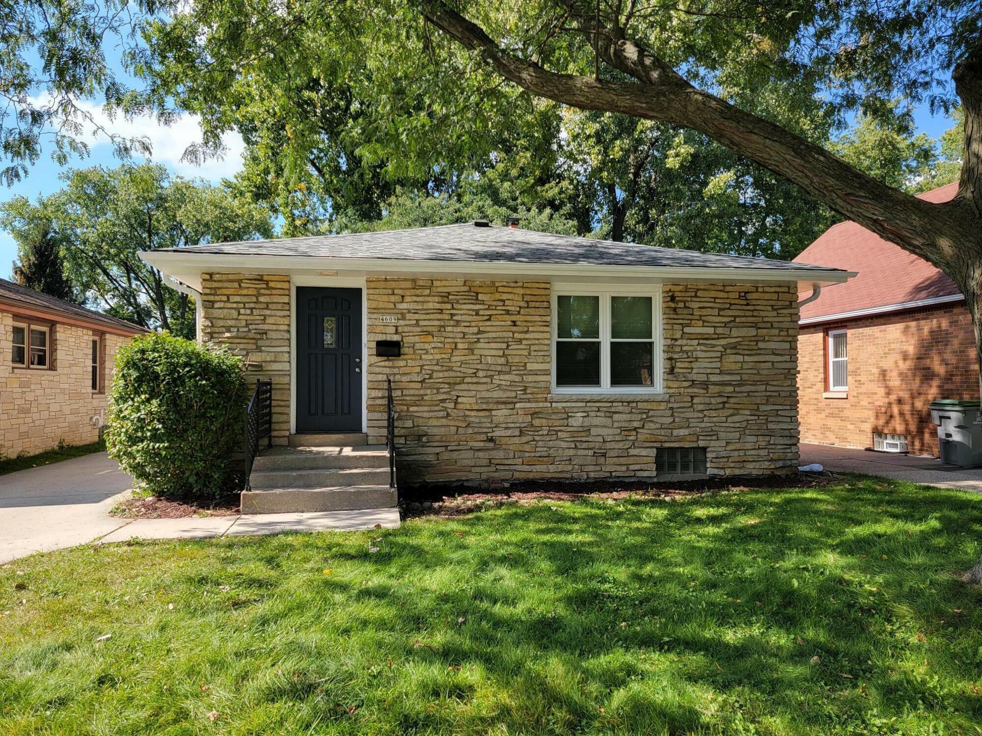 Property Photo: 4609 N 54th St WI 53218
