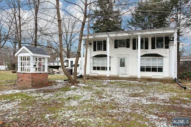 Property Photo:  340 Ramapo Valley Road  NJ 07430 