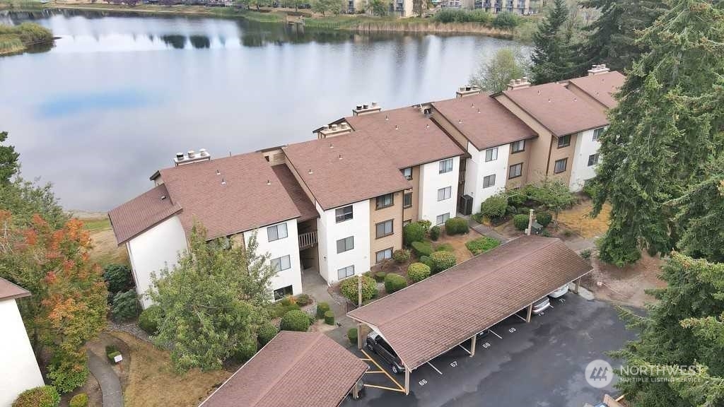 Property Photo: 1018 S 312th 526 WA 98003