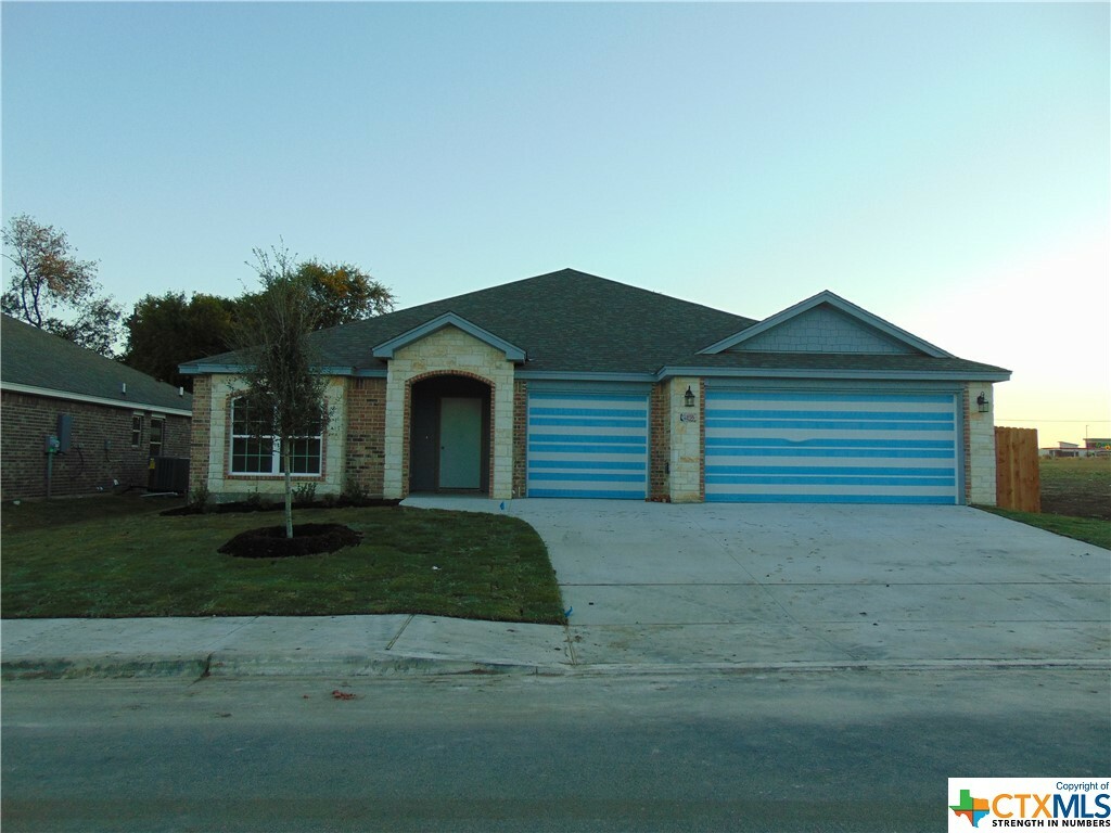 Property Photo: 3211 Charbray Drive TX 76513