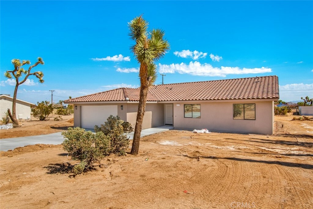 3669 Surrey Avenue  Yucca Valley CA 92284 photo