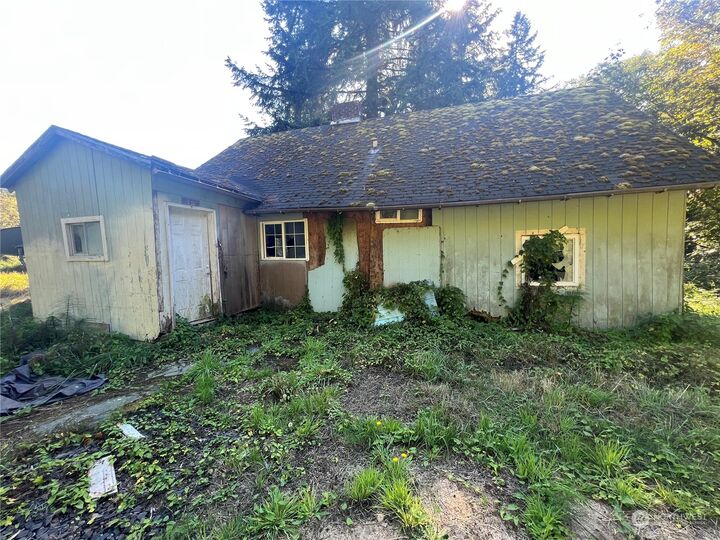 Property Photo: 2342 Coal Creek Road WA 98632