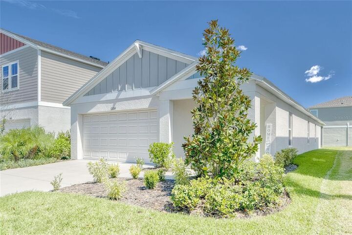 Property Photo:  12884 Tannencrest Drive  FL 33579 