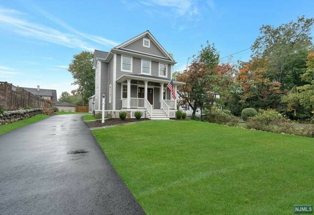 Property Photo:  58 Darlington Avenue  NJ 07446 