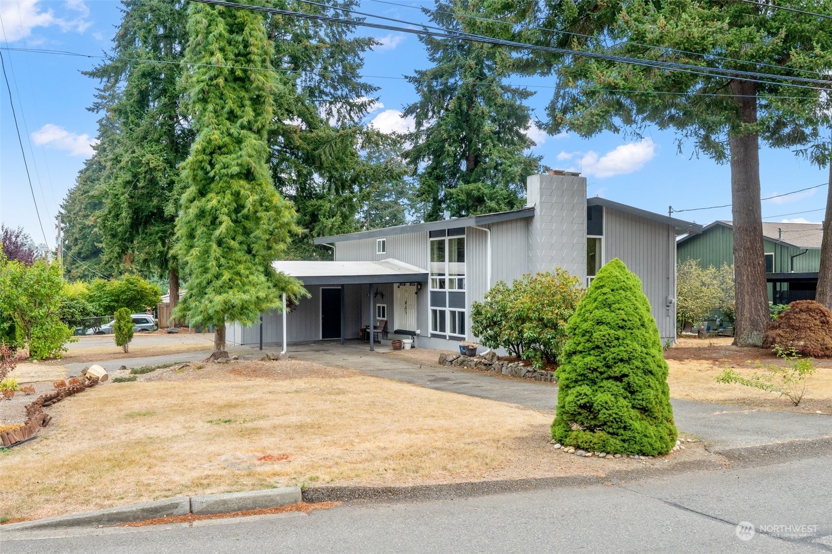 Property Photo:  762 Drake Street  WA 98466 